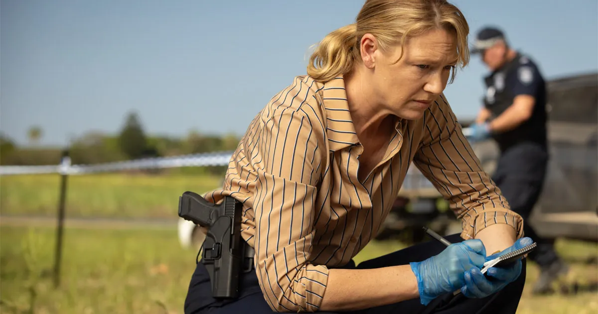 Anna Torv i rollen som detektiv Tig Pollard i Dustfall